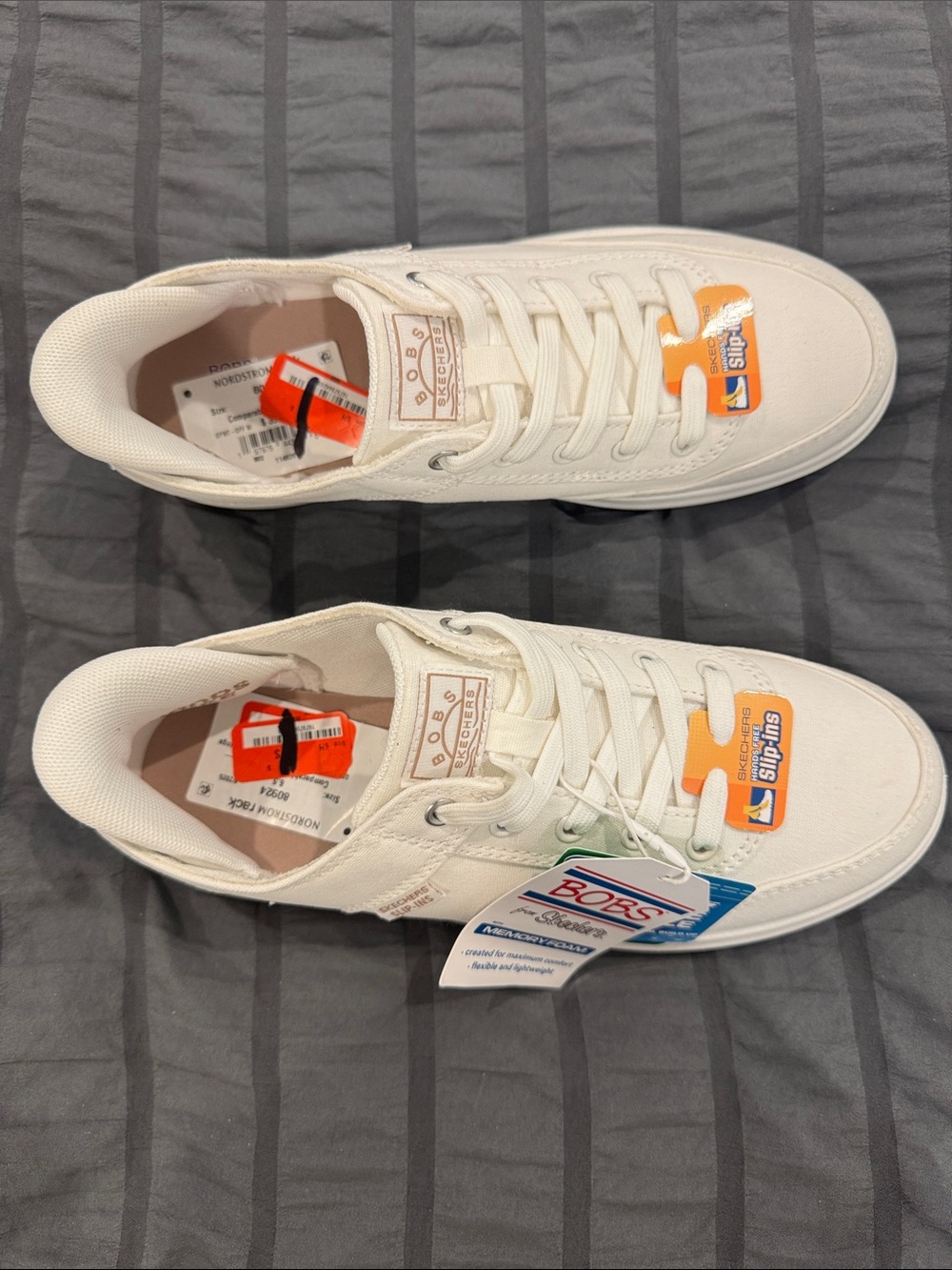 Bobs Skechers White Low-Top Hands Free Slip On Sneakers - Picture 3 of 7